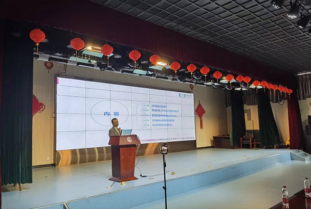 爱尔眼科走进铜仁一中|“我是孩子近视防控守门人”讲座圆满结束(图2)