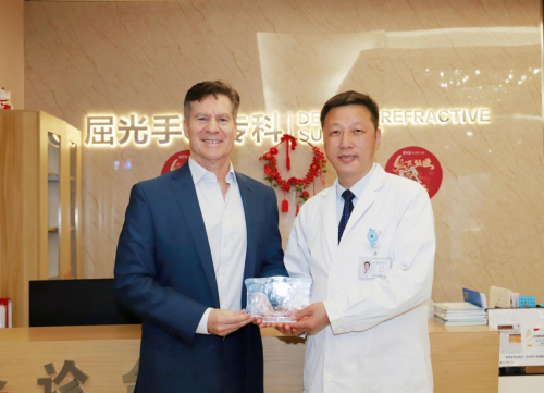 贵阳首站—STAAR Surgical公司副总裁访问贵阳爱尔眼科医院(图7)