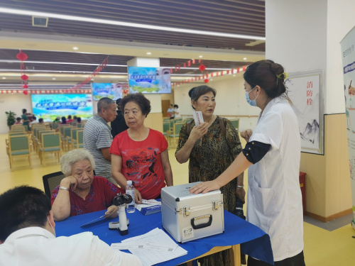 6.6全国爱眼日丨贵阳爱尔在贵阳工商康养宝山苑开展眼健康讲座及义诊(图6)