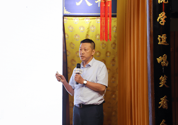 心花怒放 为EYE打CALL丨听欢乐相声，学眼科知识(图4)