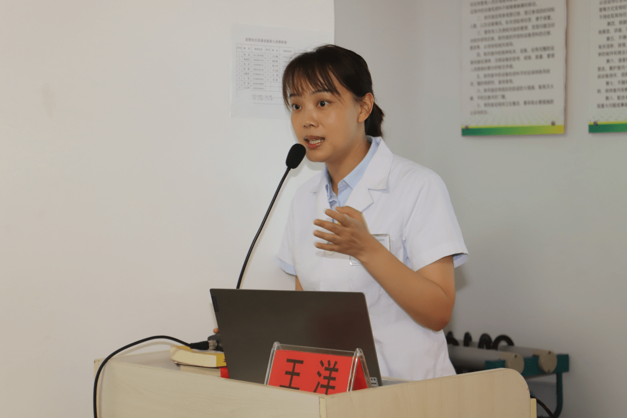 关爱全民眼健康 走进社区送光明 ——贵阳爱尔眼科开展眼科义诊进社区活动(图4)