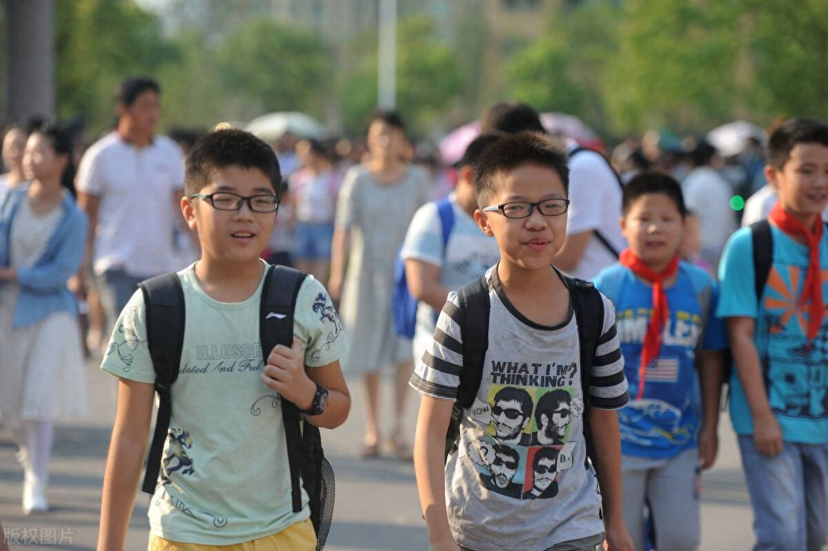 兰州爱尔眼科医院姚慧院长：近视眼手术“火”，为啥戴眼镜的医生自己很少做(图2)