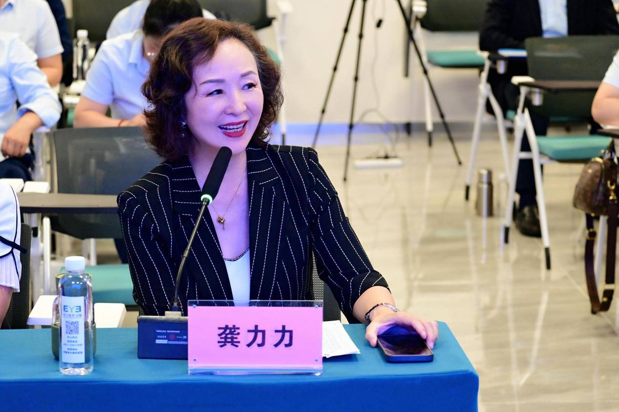 爱尔眼科贵州省区举办财务辩论赛 (图5)
